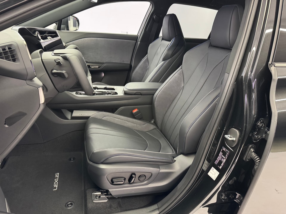 RZ 550e F Sport Direct4 Electric