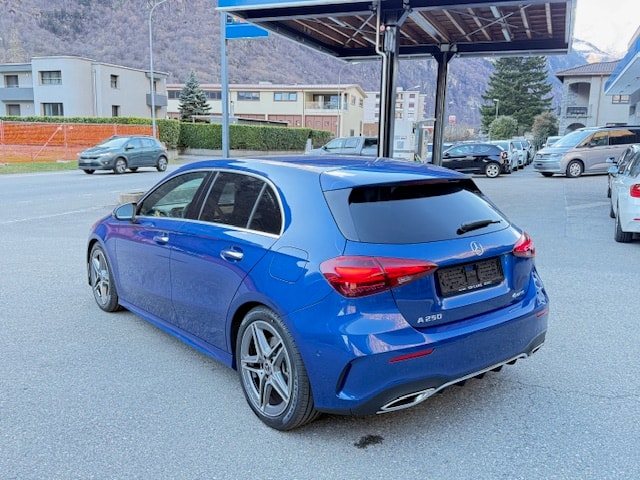 MERCEDES-BENZ A 250 4Matic 8G-DCT-image-3