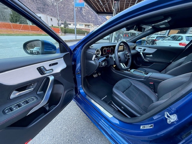 MERCEDES-BENZ A 250 4Matic 8G-DCT-image-9