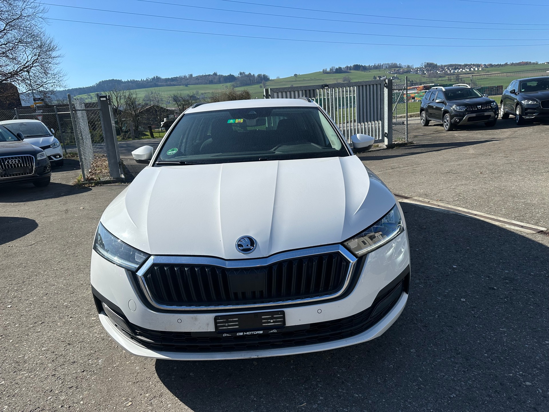 SKODA Octavia Combi 2.0 TDI DSG Style-image-0