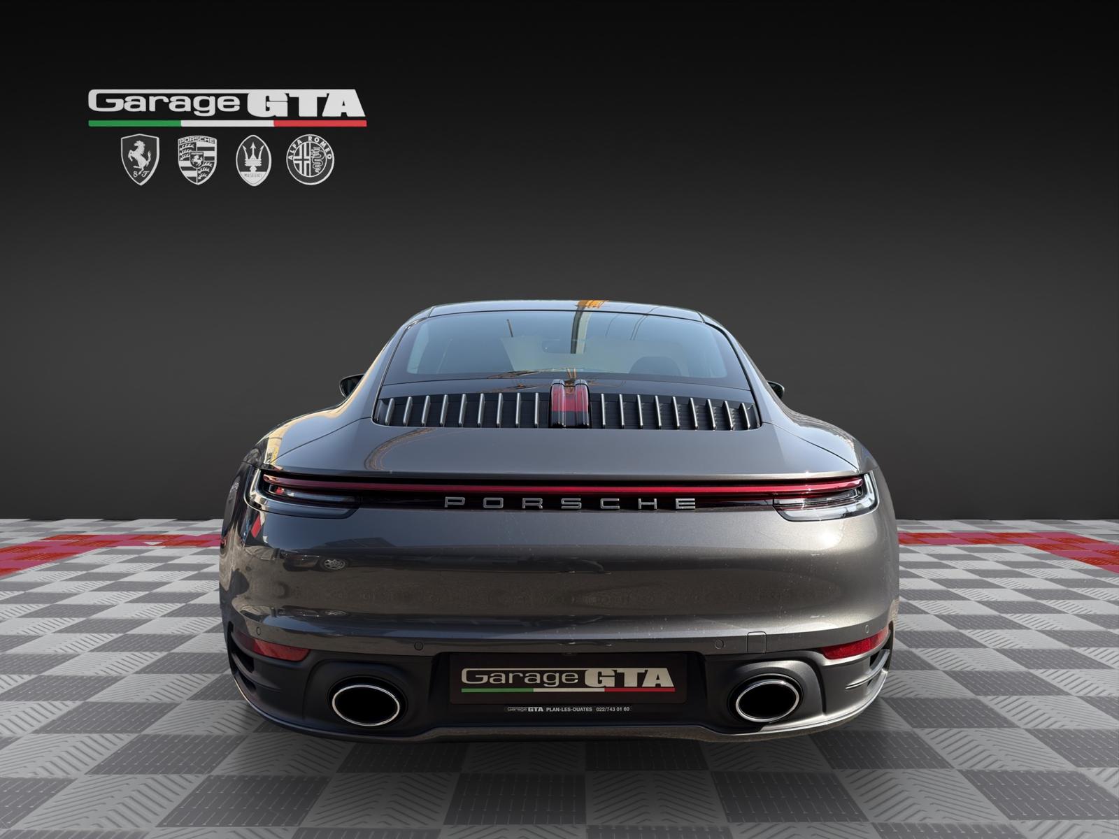 PORSCHE 911 Carrera 4 PDK-showroom-element-3