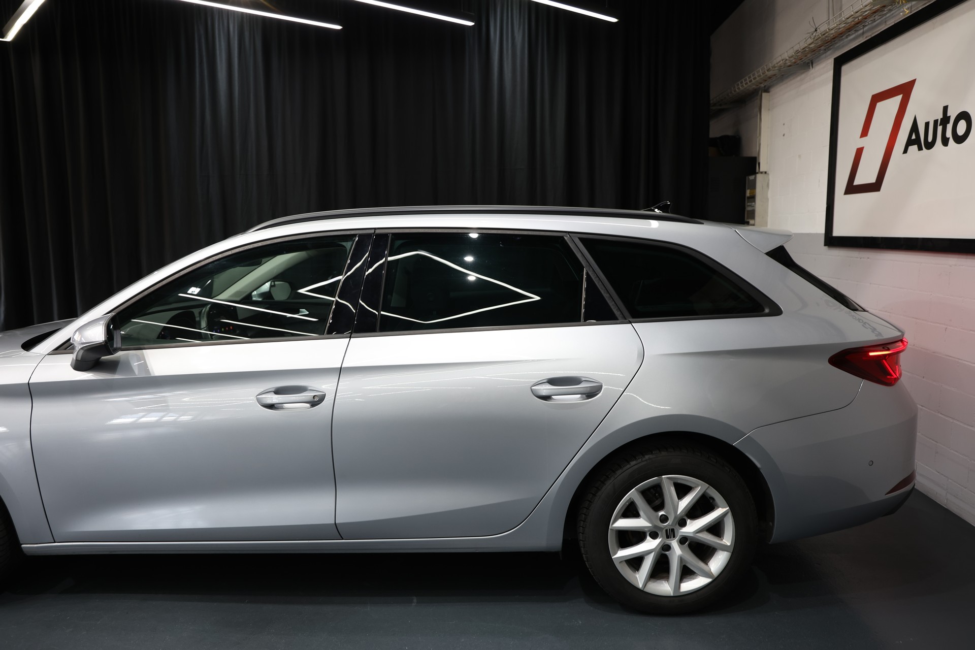 SEAT Leon ST 2.0 TDI EVO DSG Style-image-1