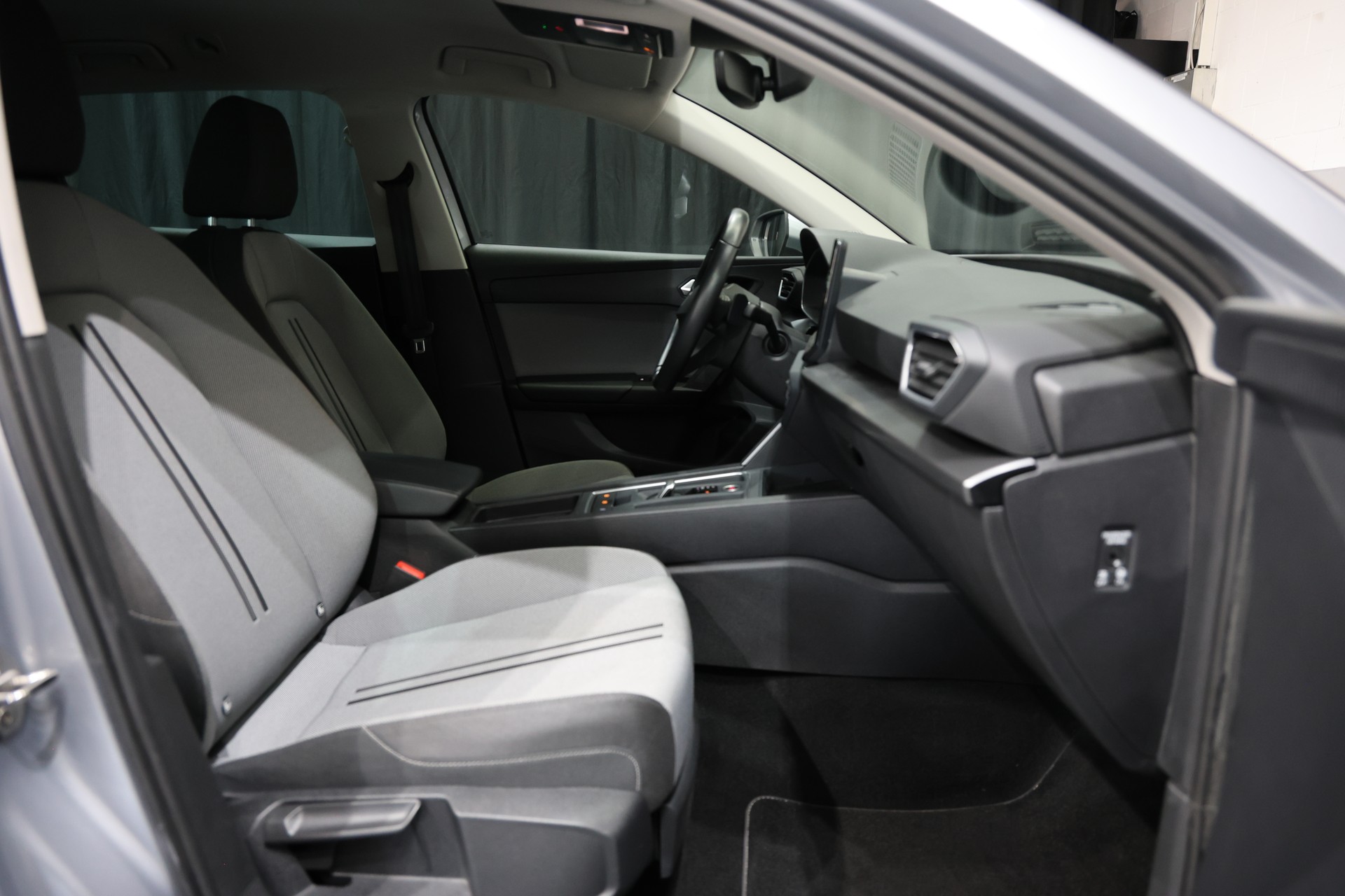 SEAT Leon ST 2.0 TDI EVO DSG Style-image-12