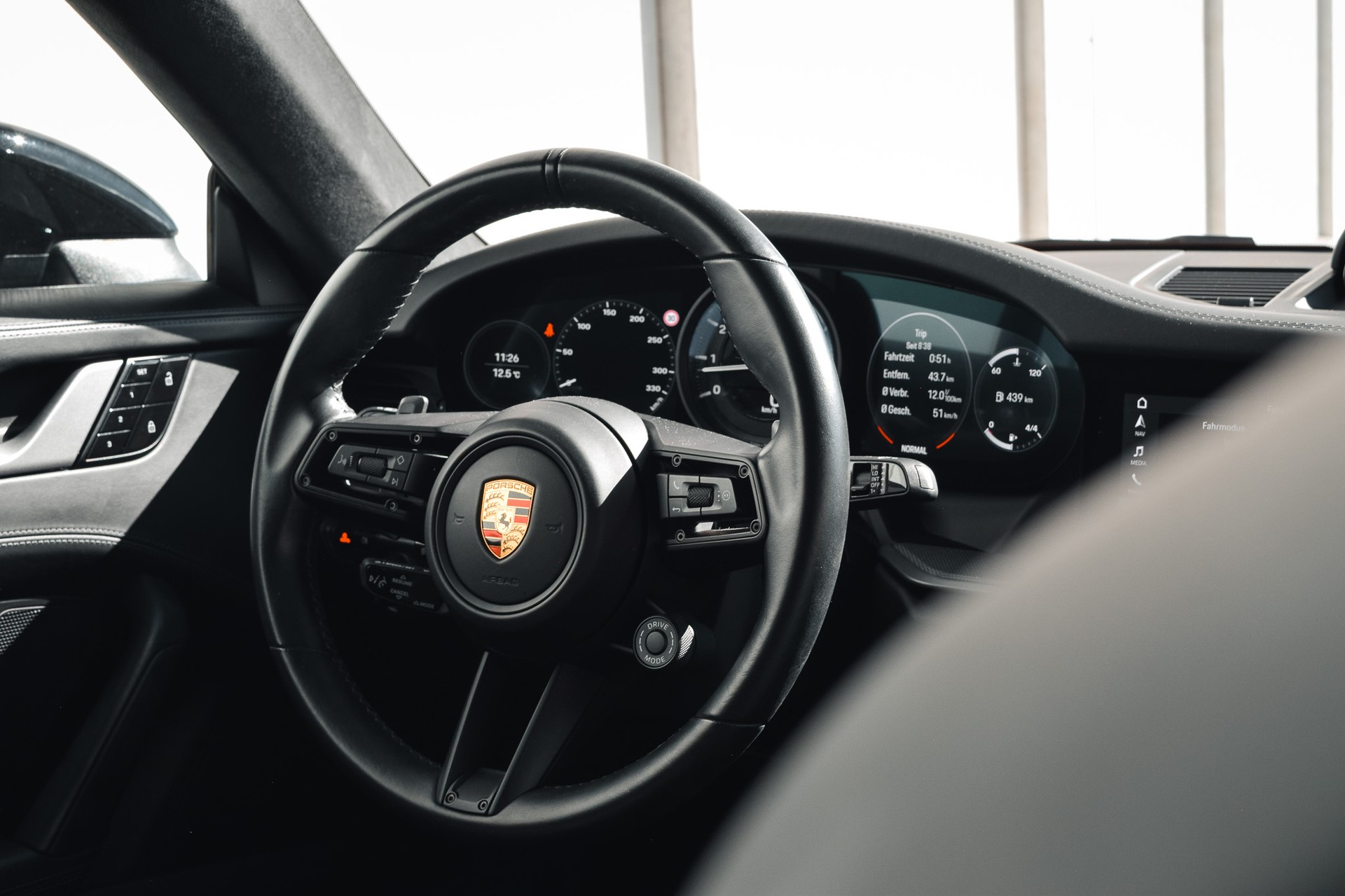 PORSCHE 911 Carrera S PDK-image-9