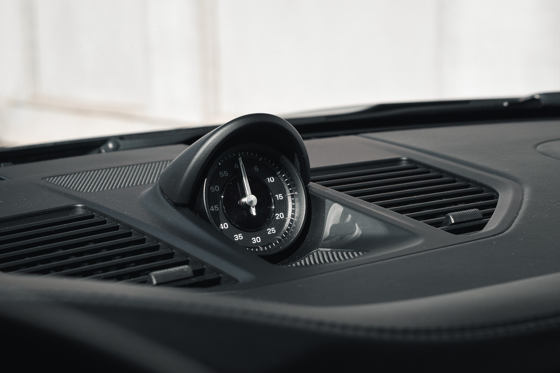PORSCHE 911 Carrera S PDK-image-13