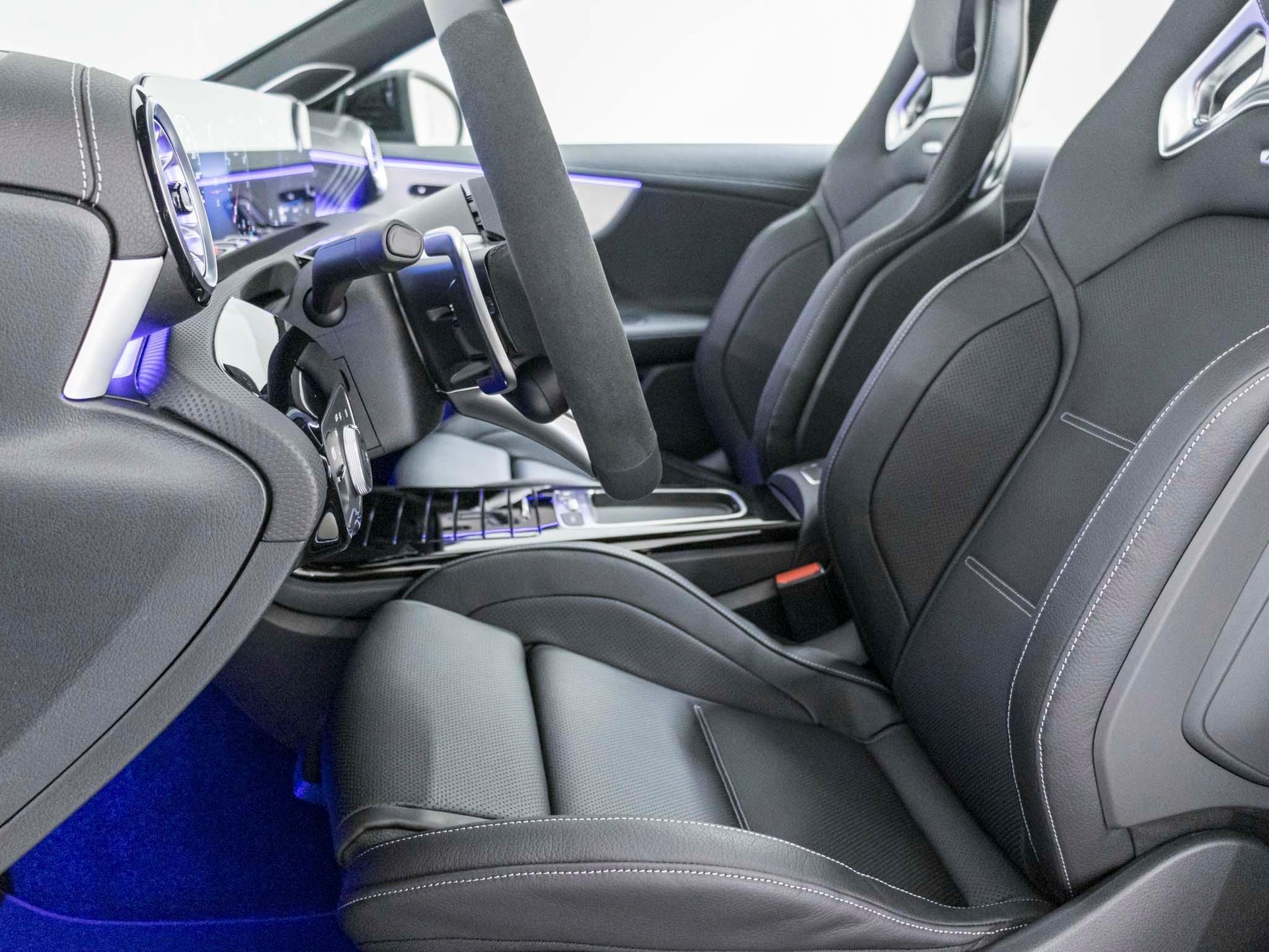 MERCEDES-BENZ A 45 AMG S 4MATIC+-image-7