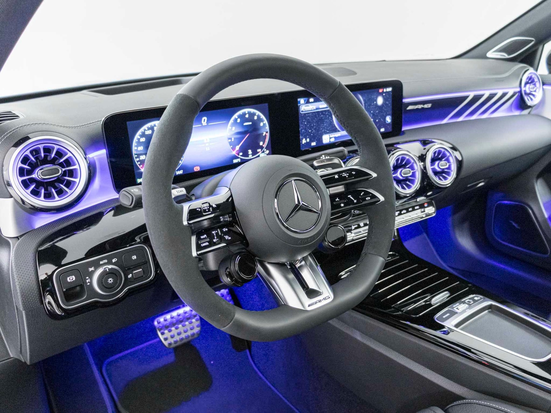MERCEDES-BENZ A 45 AMG S 4MATIC+-image-10