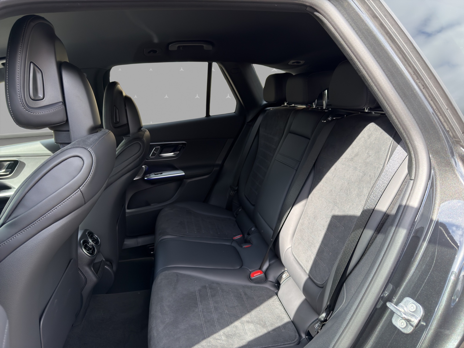MERCEDES-BENZ GLC 400 e 4Matic EQ Star 9G-Tronic-image-13