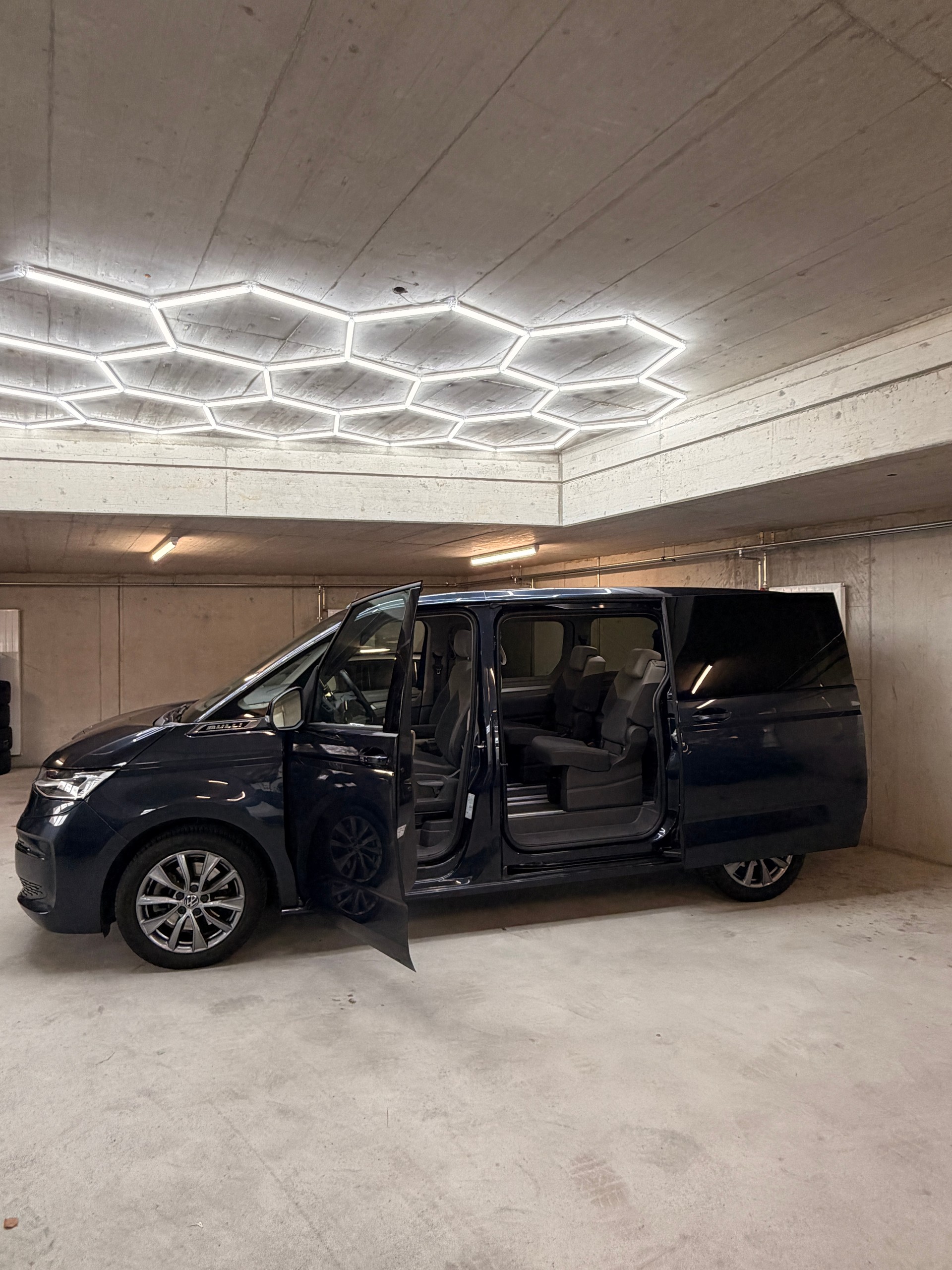 VW T7 MULTIVAN-image-2