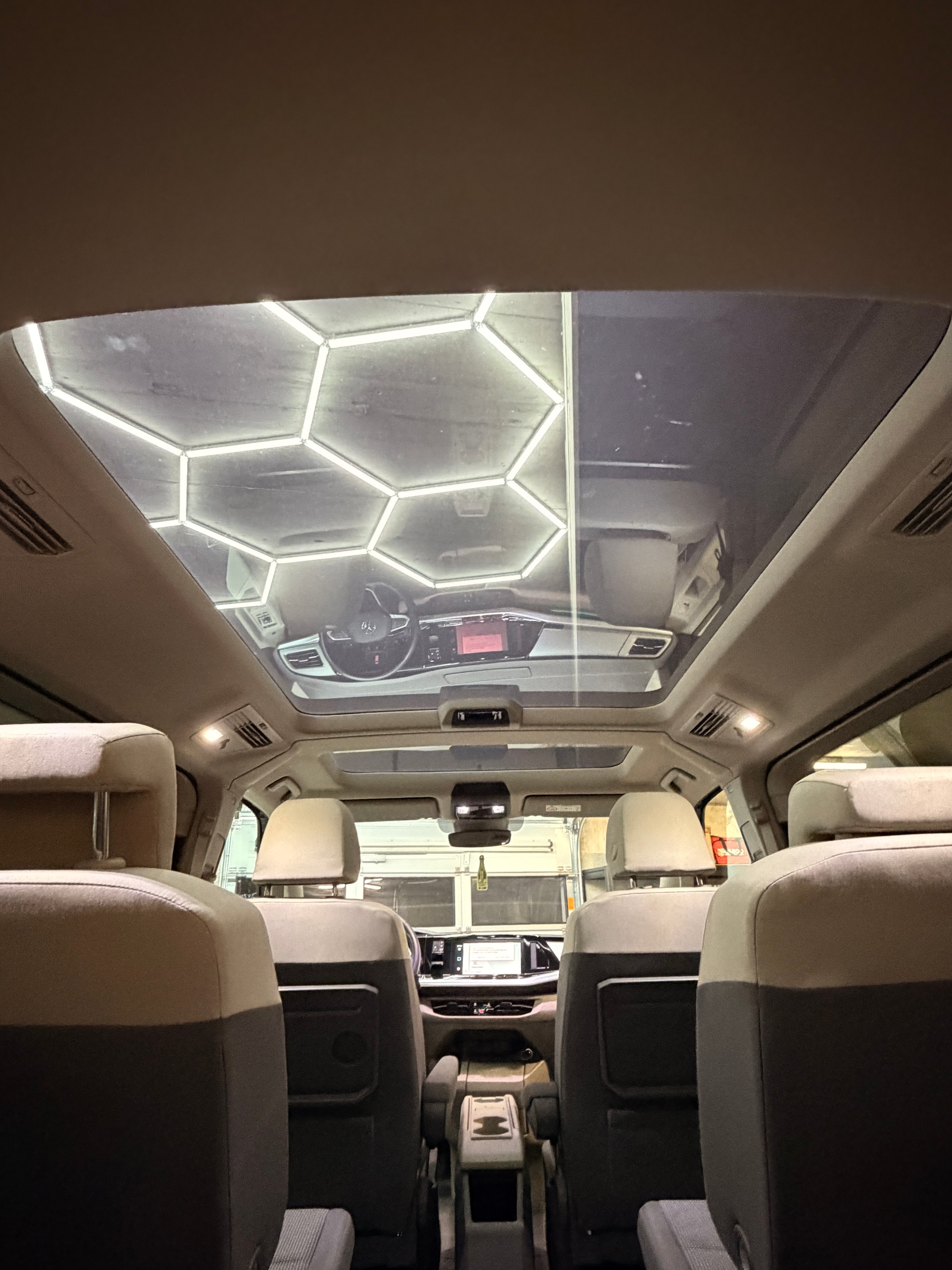 VW T7 MULTIVAN-image-10