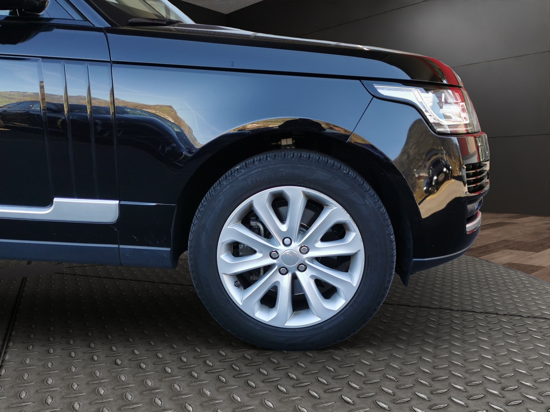 LAND ROVER Range Rover 3.0 TDV6 Vogue Automatic-image-3