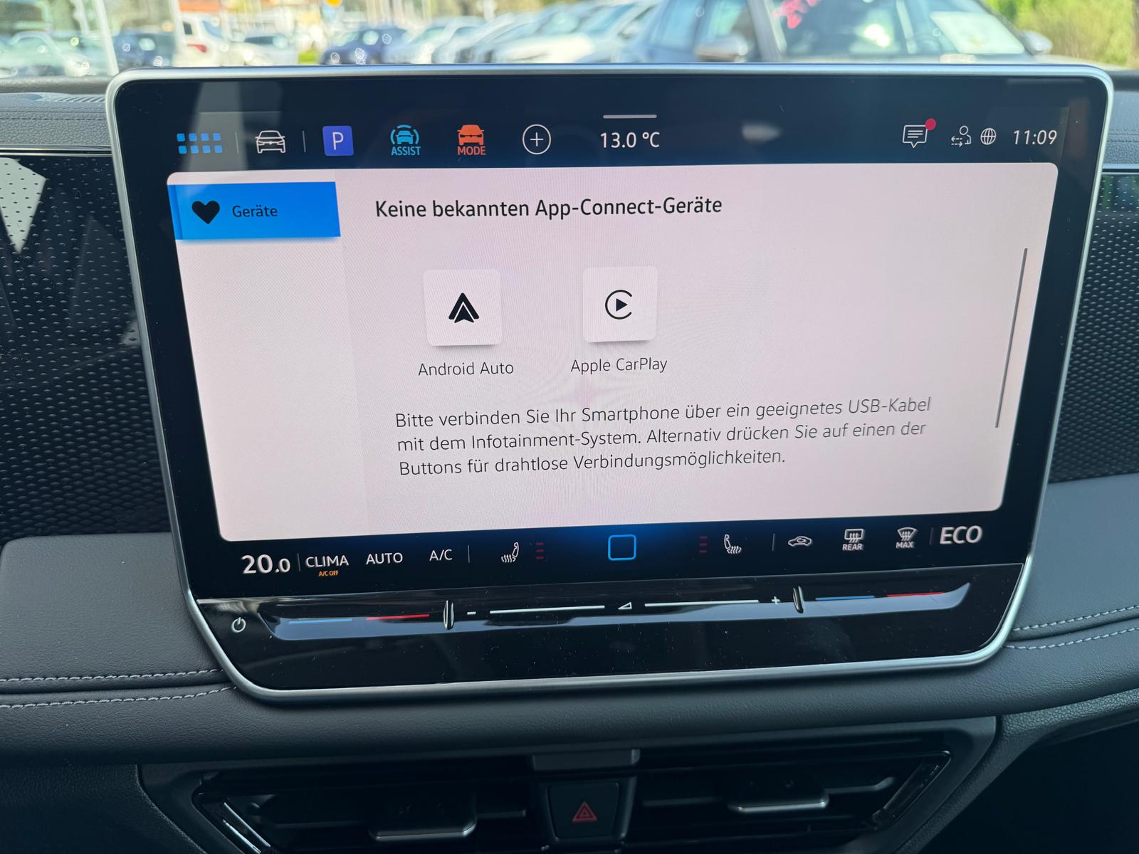 VW Tiguan 2.0 TSI DSG Life 4Motion-image-13