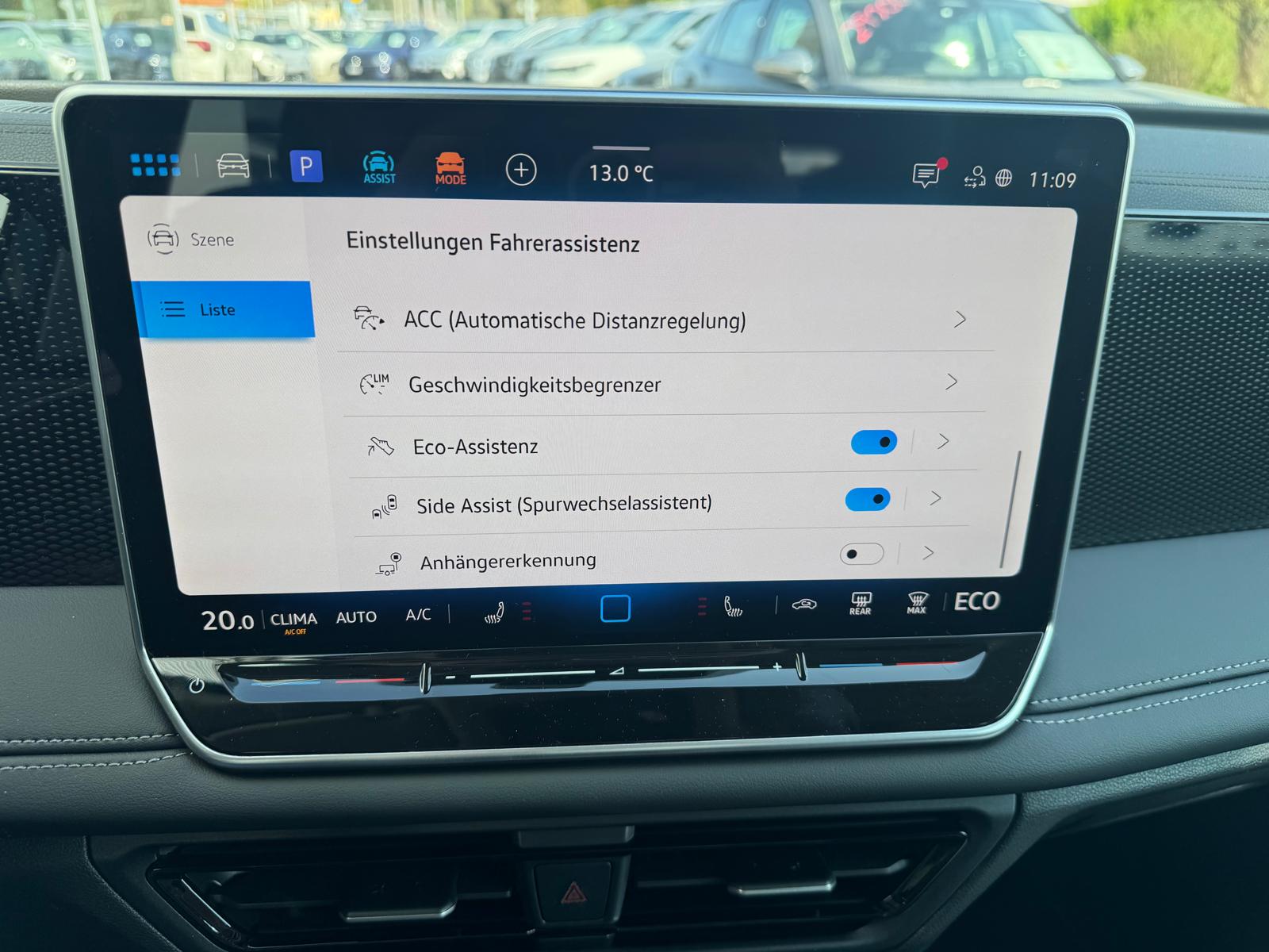 VW Tiguan 2.0 TSI DSG Life 4Motion-image-12