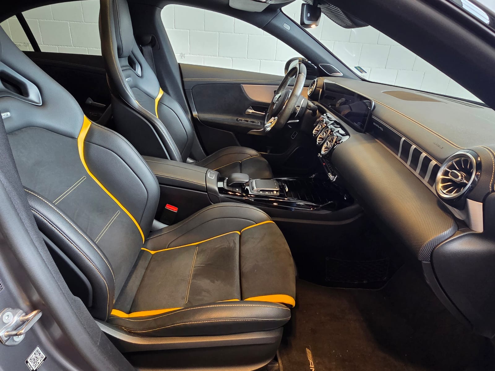 MERCEDES-BENZ CLA 45 S AMG 4Matic+-image-17