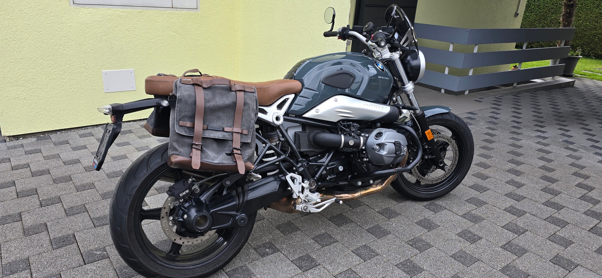 BMW R nineT Pure ABS-image-4
