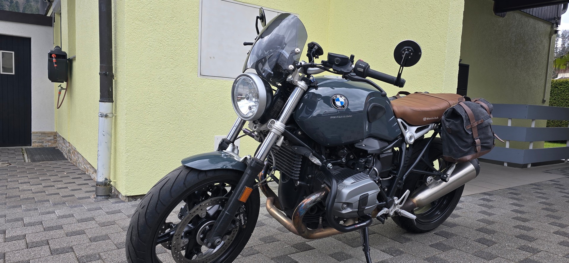 BMW R nineT Pure ABS-image-7