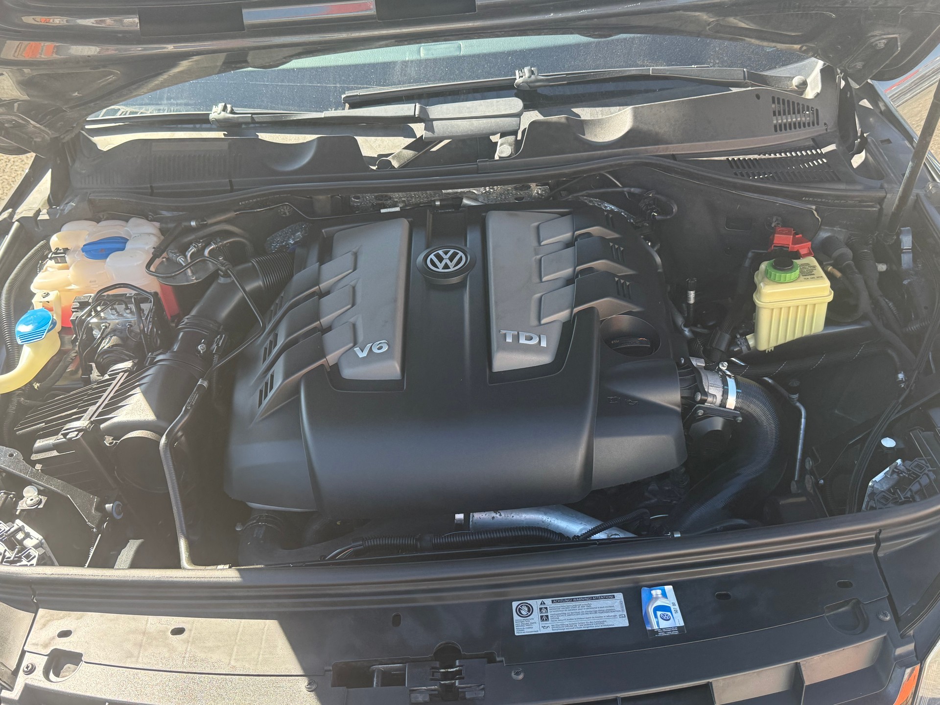 VW Touareg 3.0 TDI BlueMotion Technology Tiptronic-image-6