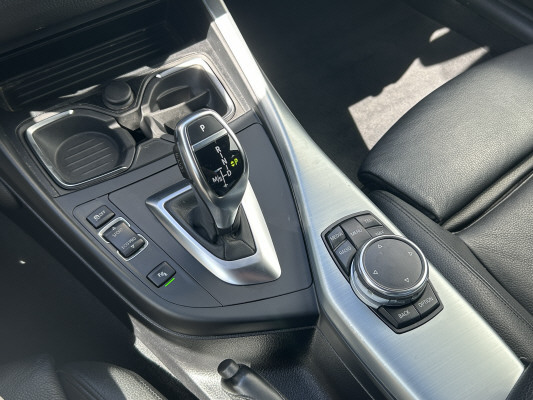 BMW M235i xDrive-image-13