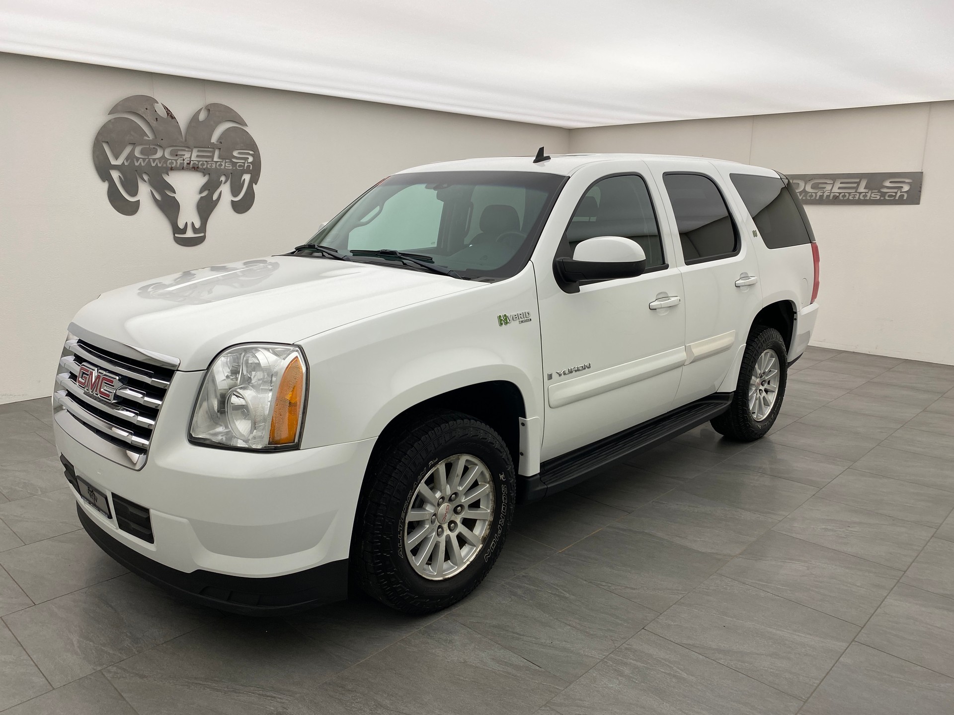 GMC Yukon 6.0 Hybrid 2 Mode