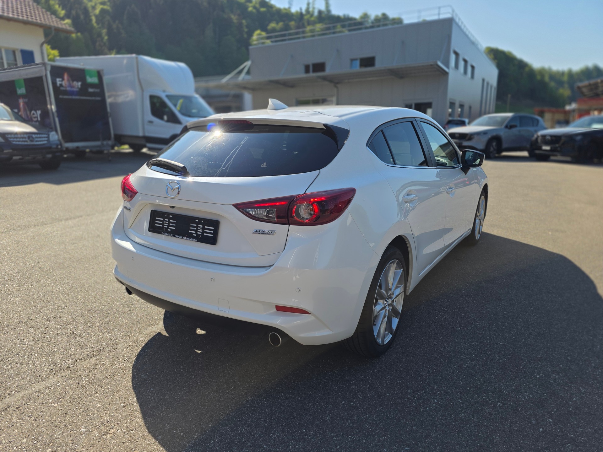 MAZDA 3 SKYACTIV-D 150 Revolution-image-4