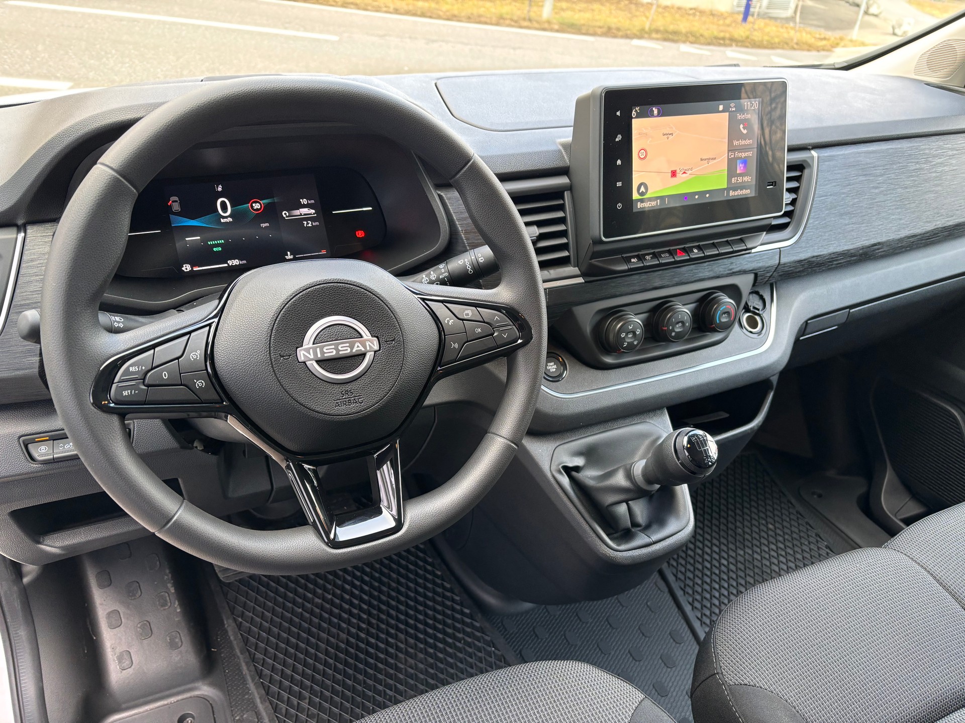 NISSAN Primastar 150 3.0L2H1 N-Connecta 9 Plätze-image-11