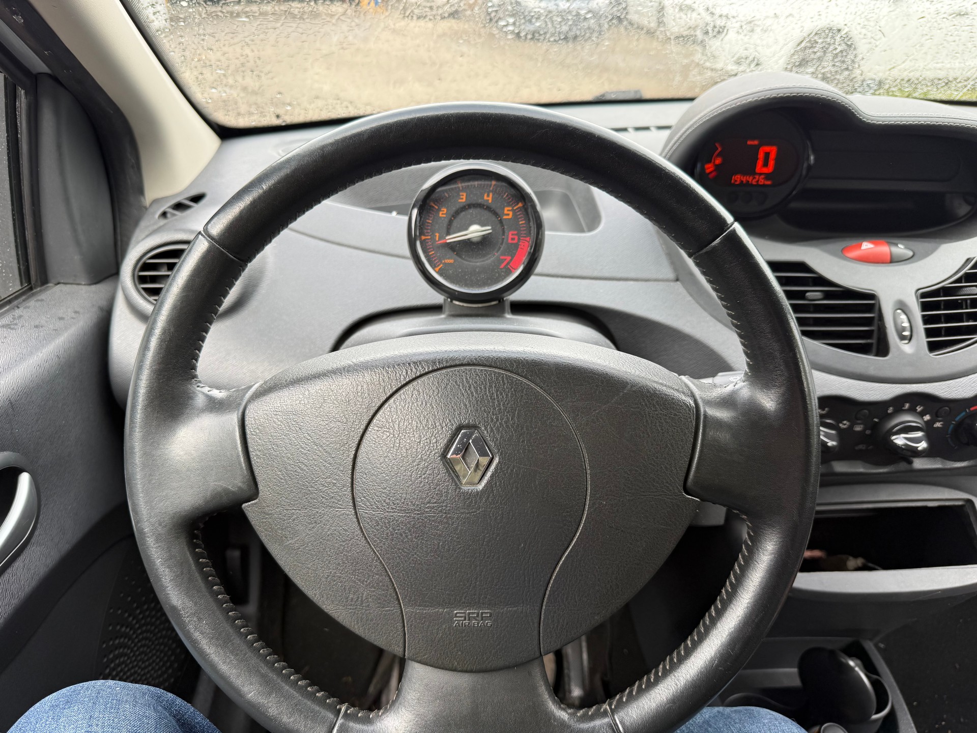 RENAULT Twingo 1.2 16V Expression-image-10