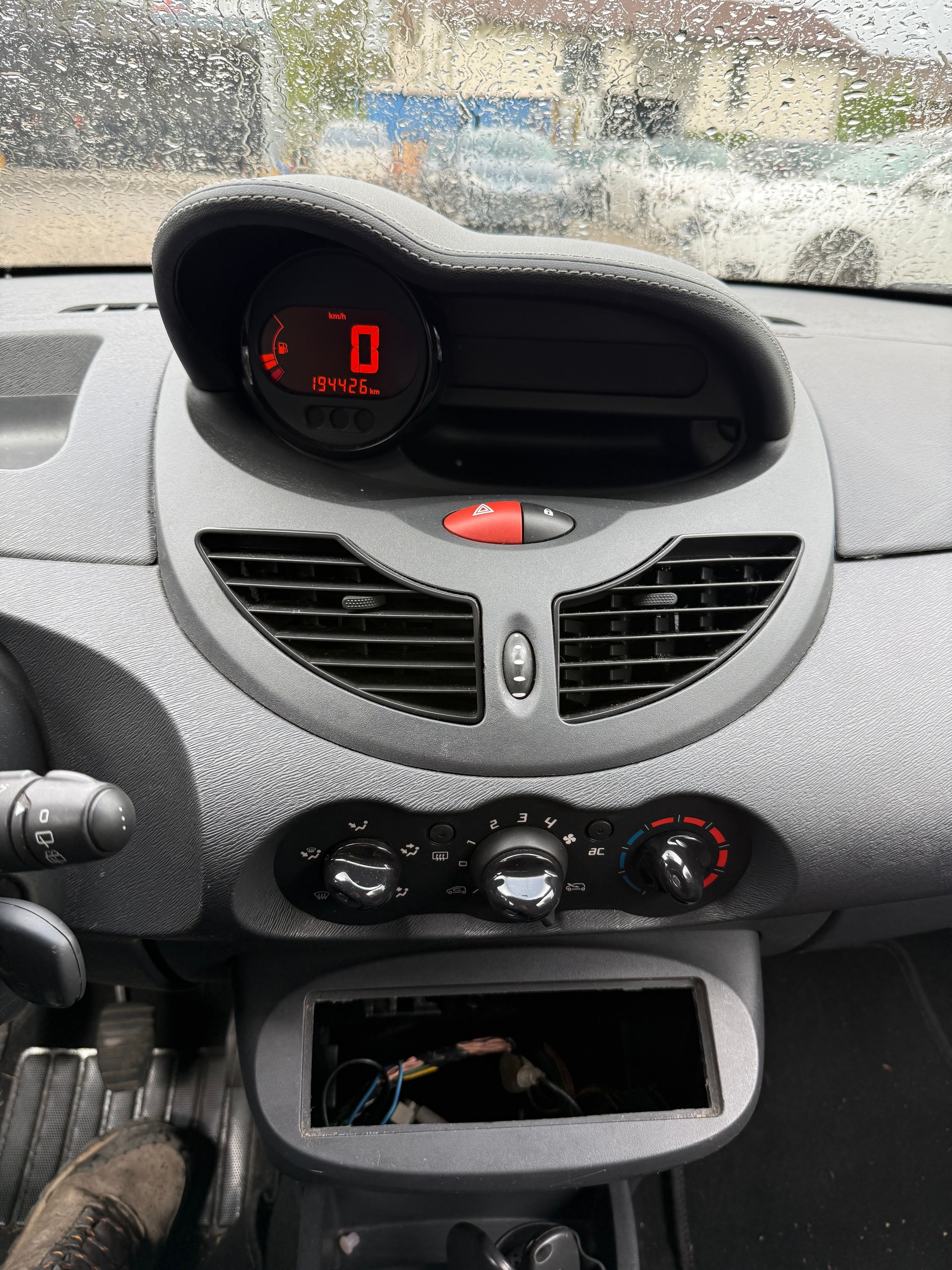 RENAULT Twingo 1.2 16V Expression-image-11