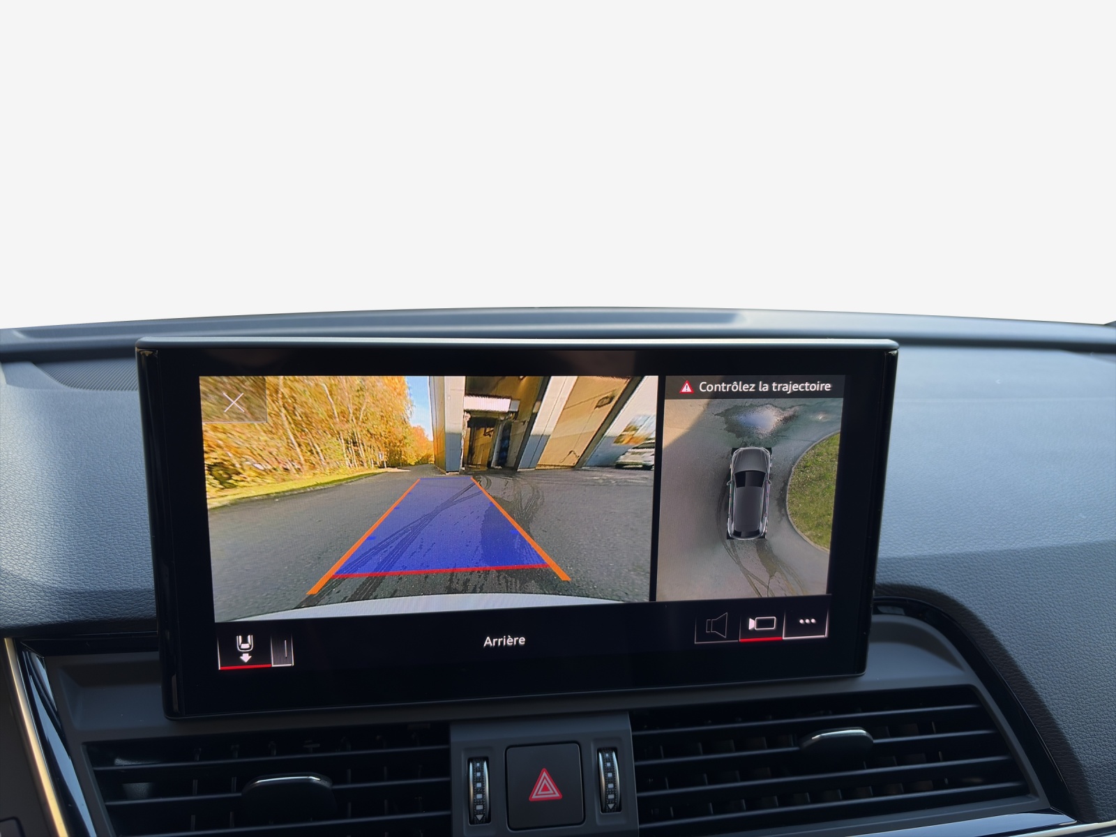 AUDI Q5 40 TDI Black Edition quattro S-tronic-image-15