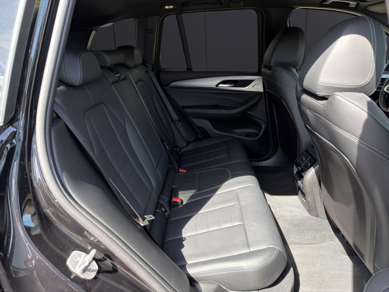 BMW X3 30e xDrive-image-13