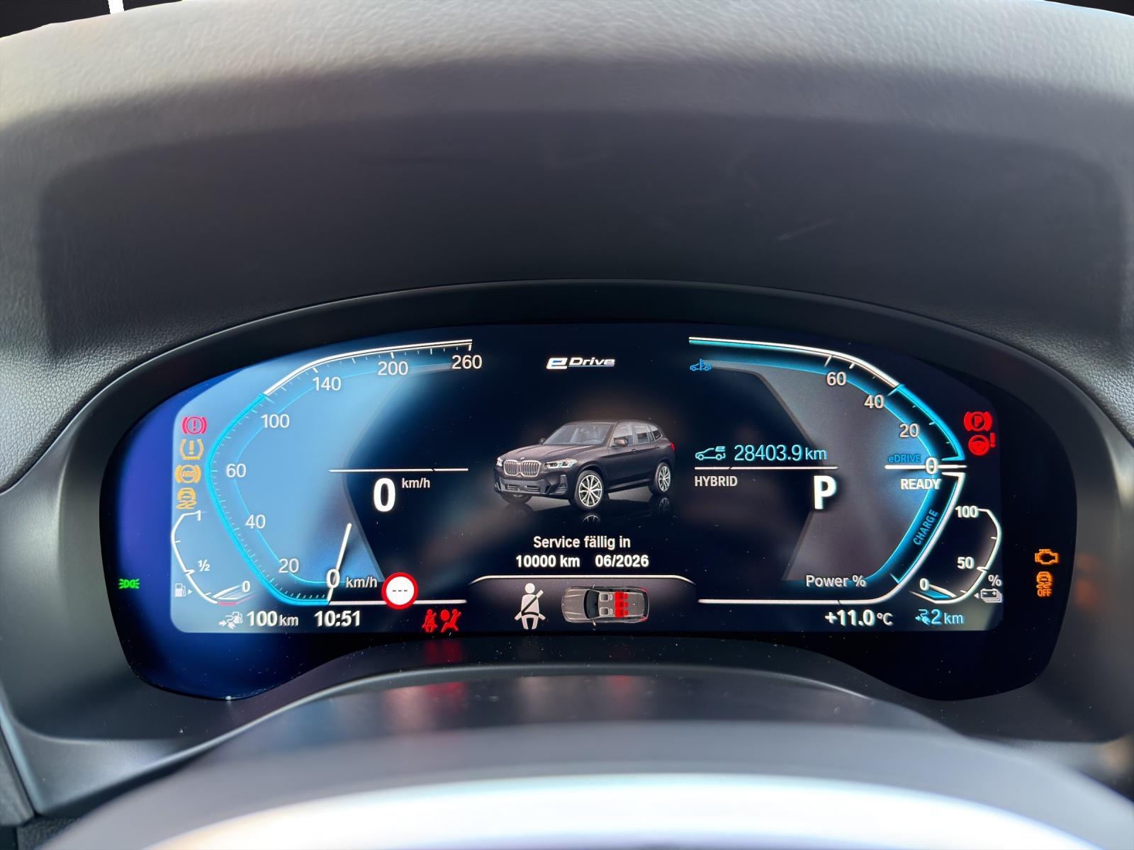 BMW X3 30e xDrive-image-10
