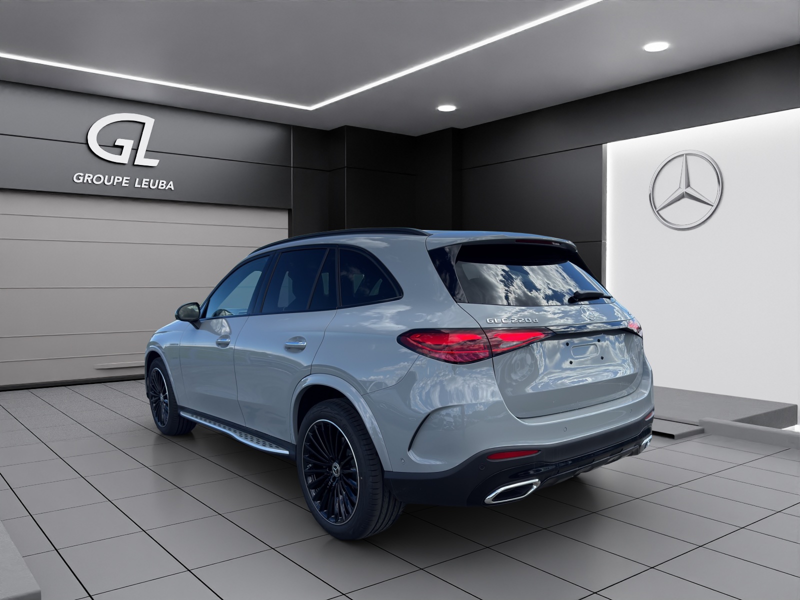 MERCEDES-BENZ GLC 220 d 4Matic 9G-Tronic-image-3
