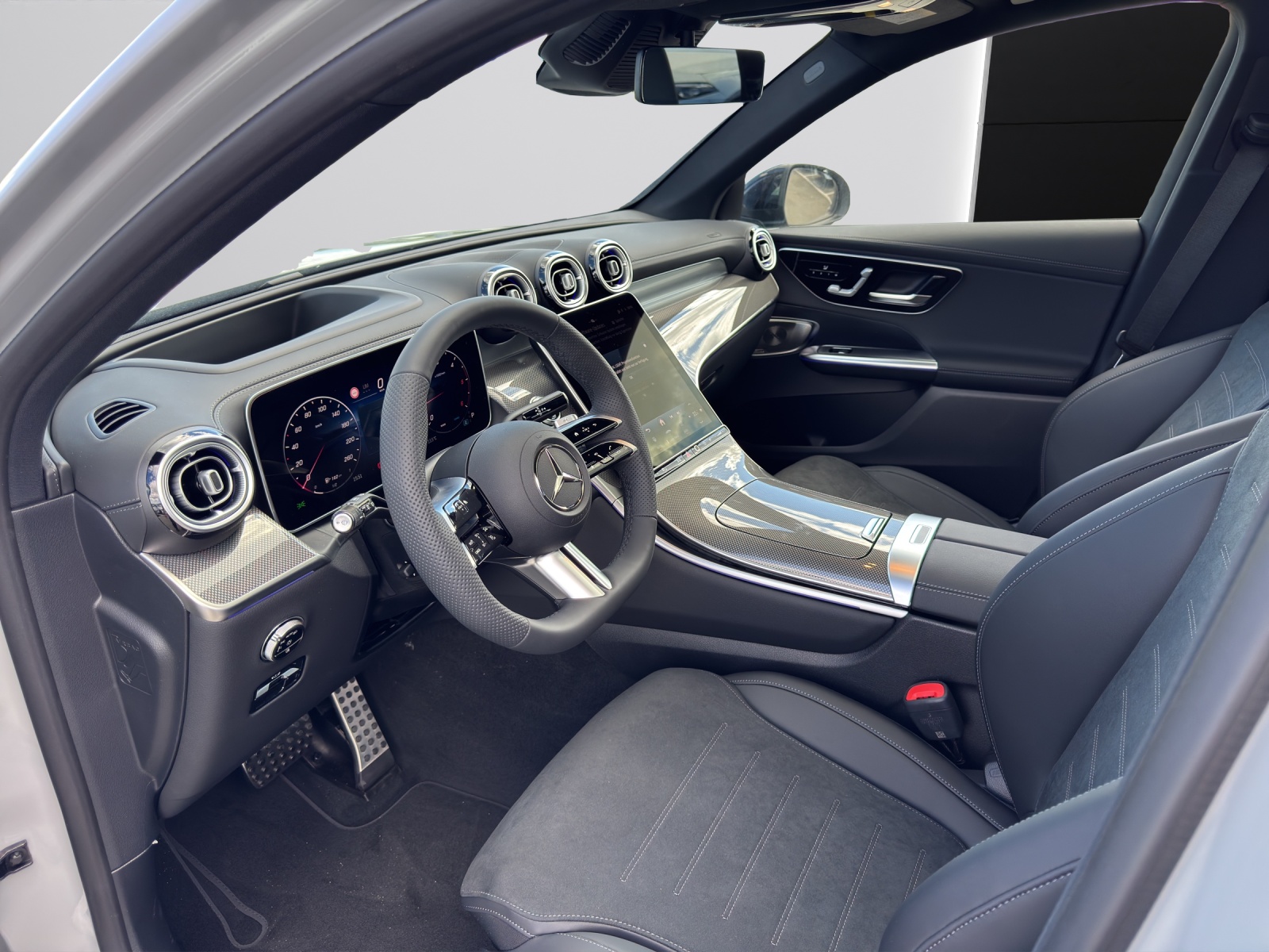 MERCEDES-BENZ GLC 220 d 4Matic 9G-Tronic-image-4