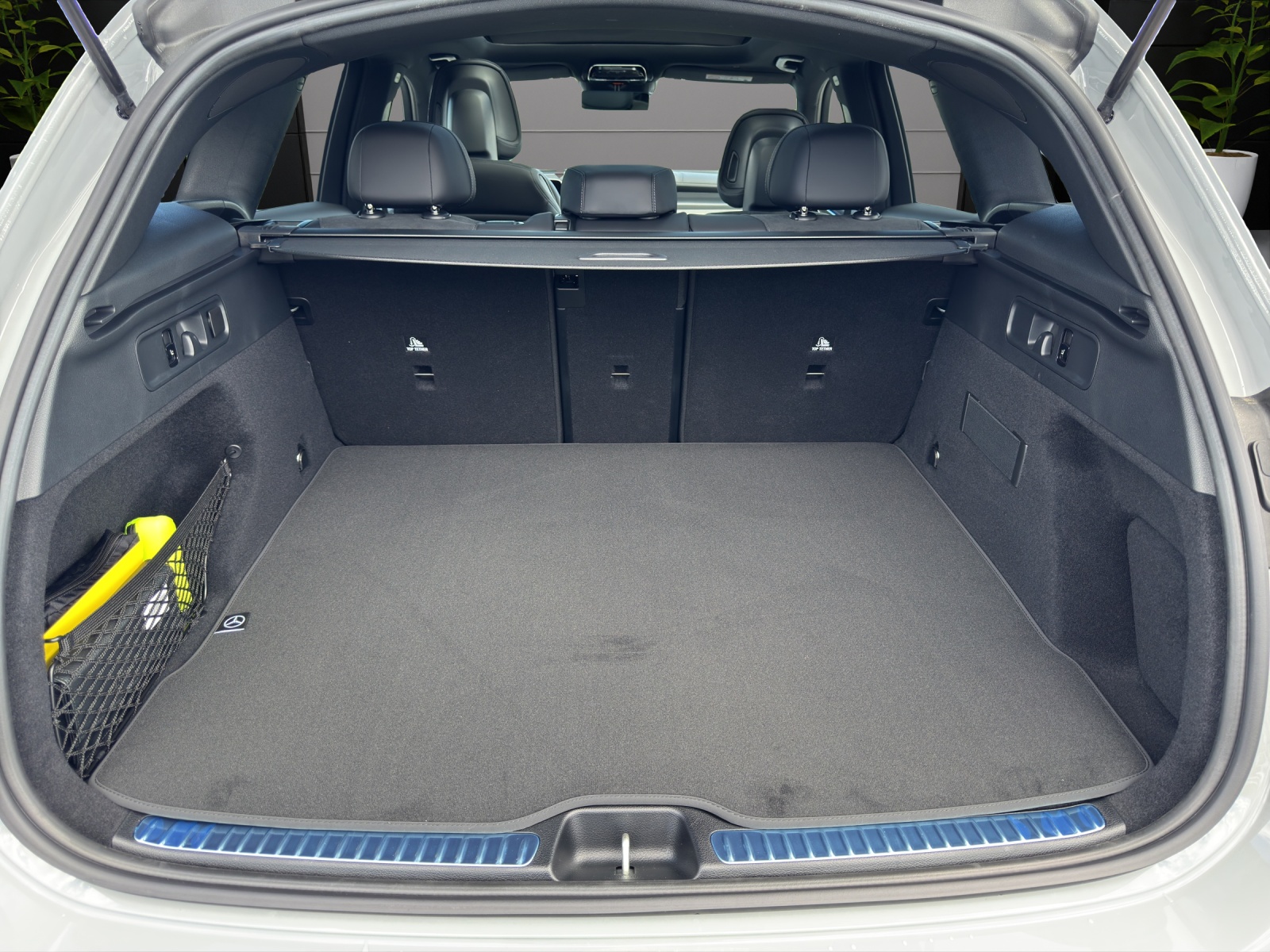 MERCEDES-BENZ GLC 220 d 4Matic 9G-Tronic-image-10