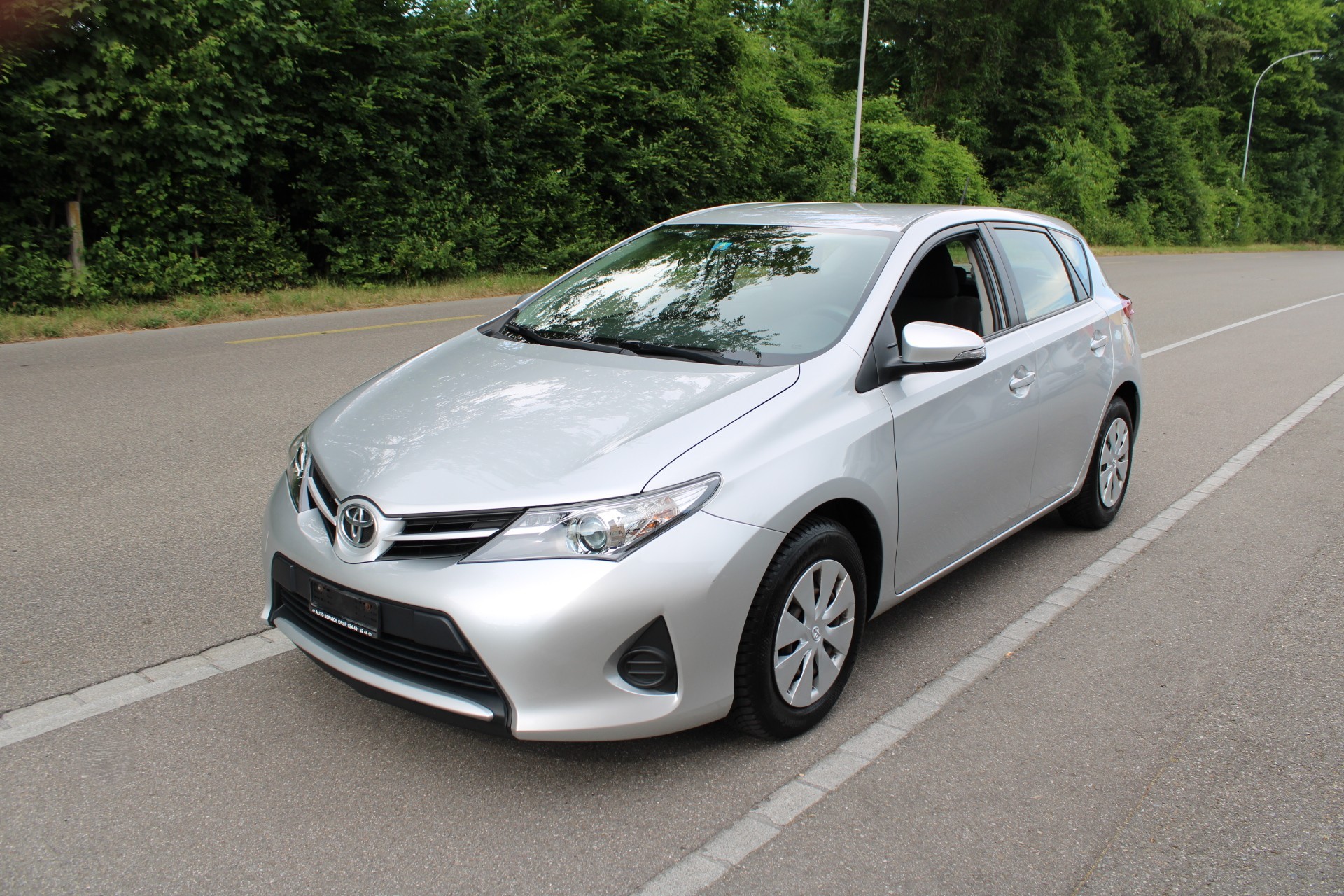 TOYOTA Auris 1.6 Luna