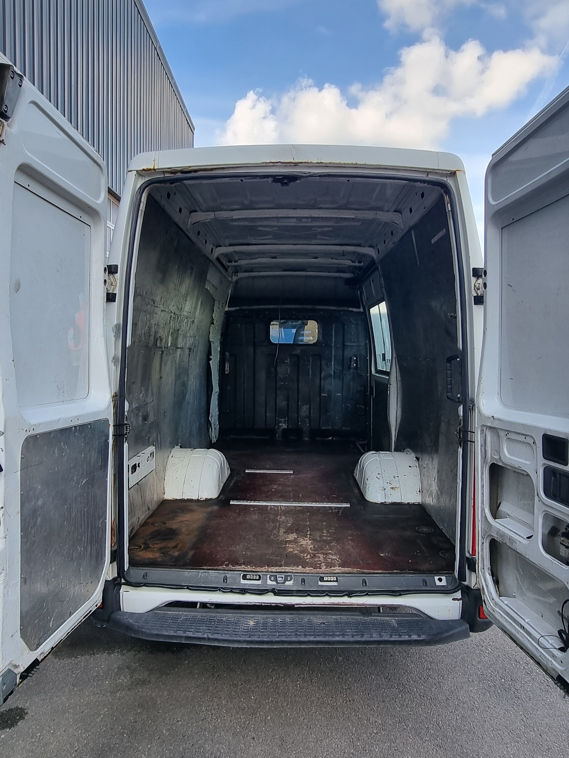 IVECO 35 C 14 V AGPA46E3B1-image-7