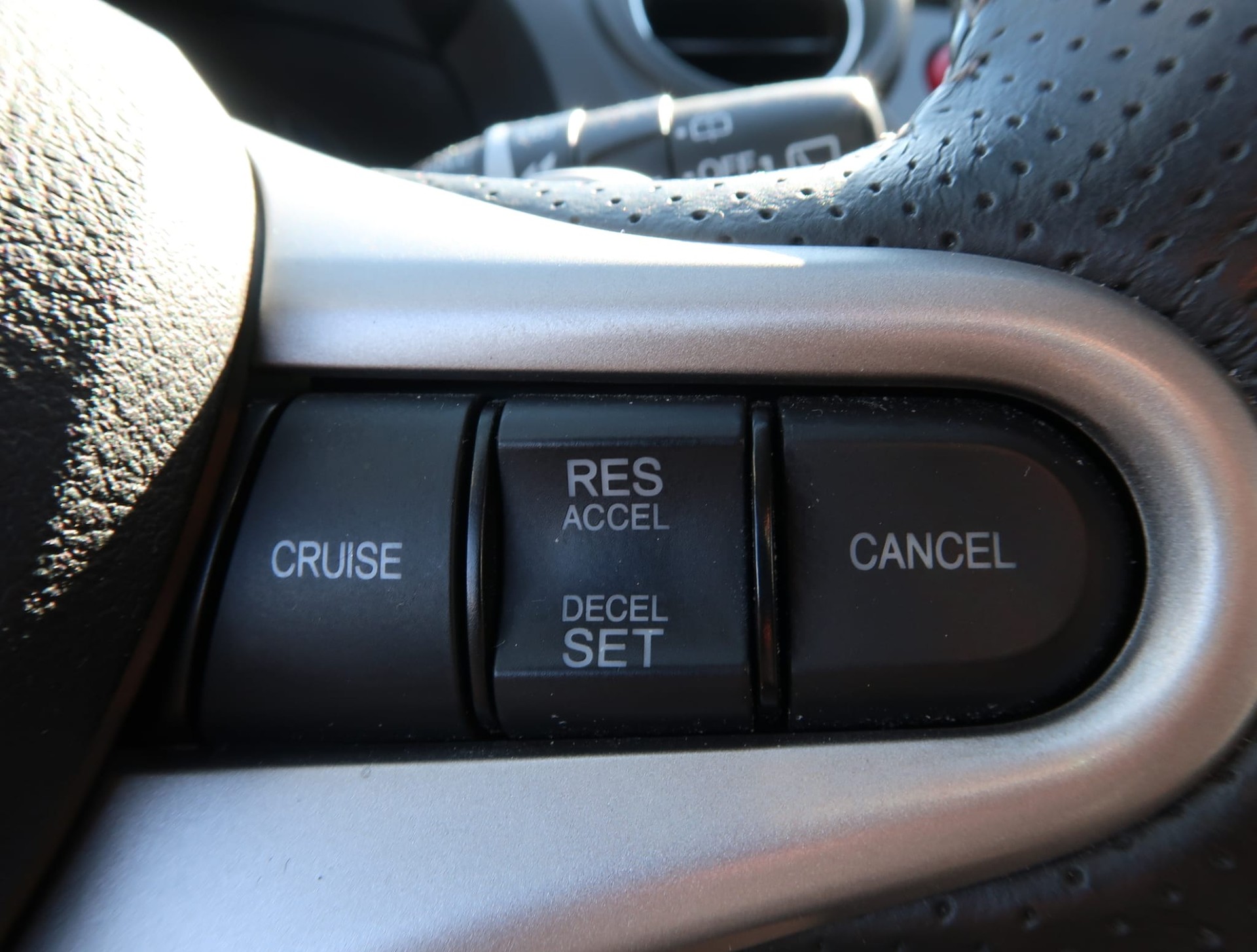 HONDA Insight 1.3i Hybrid Elegance CVT-image-20