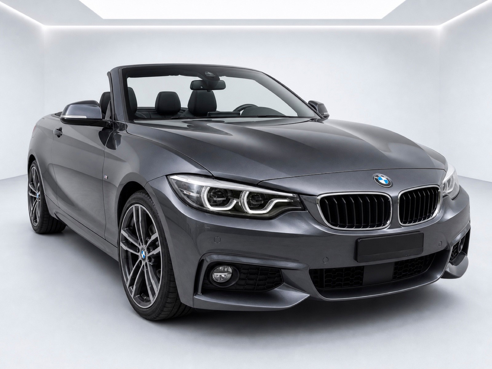 BMW 440i Cabriolet xDrive M Sport Individual Steptronic-image-2