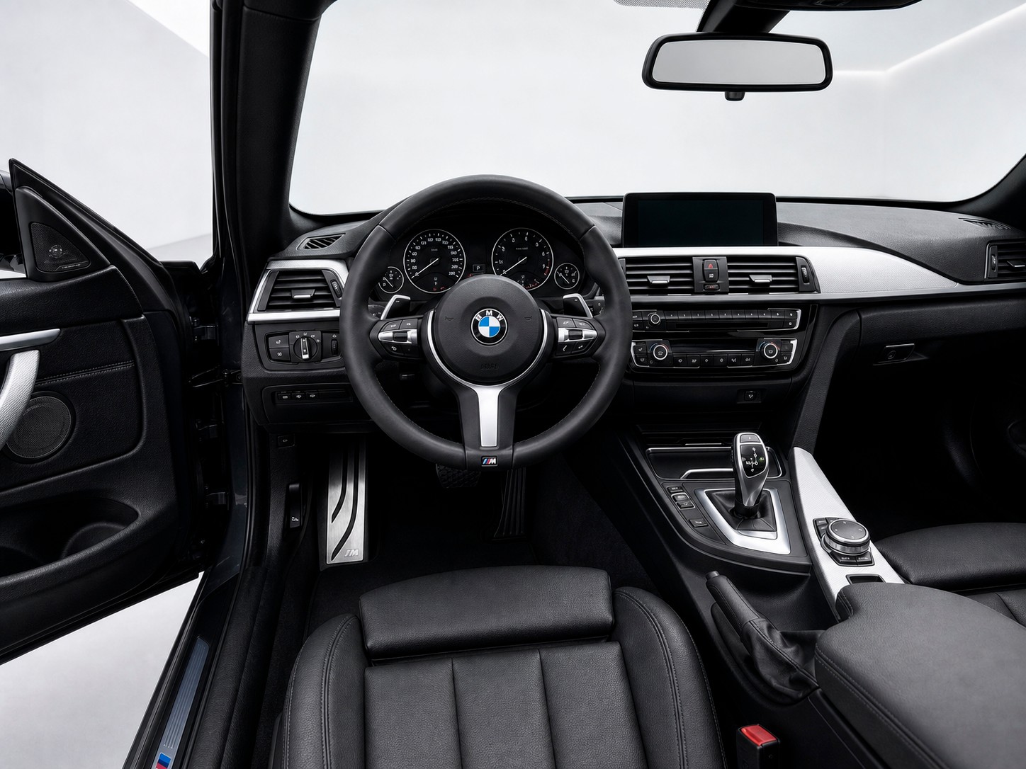 BMW 440i Cabriolet xDrive M Sport Individual Steptronic-image-11
