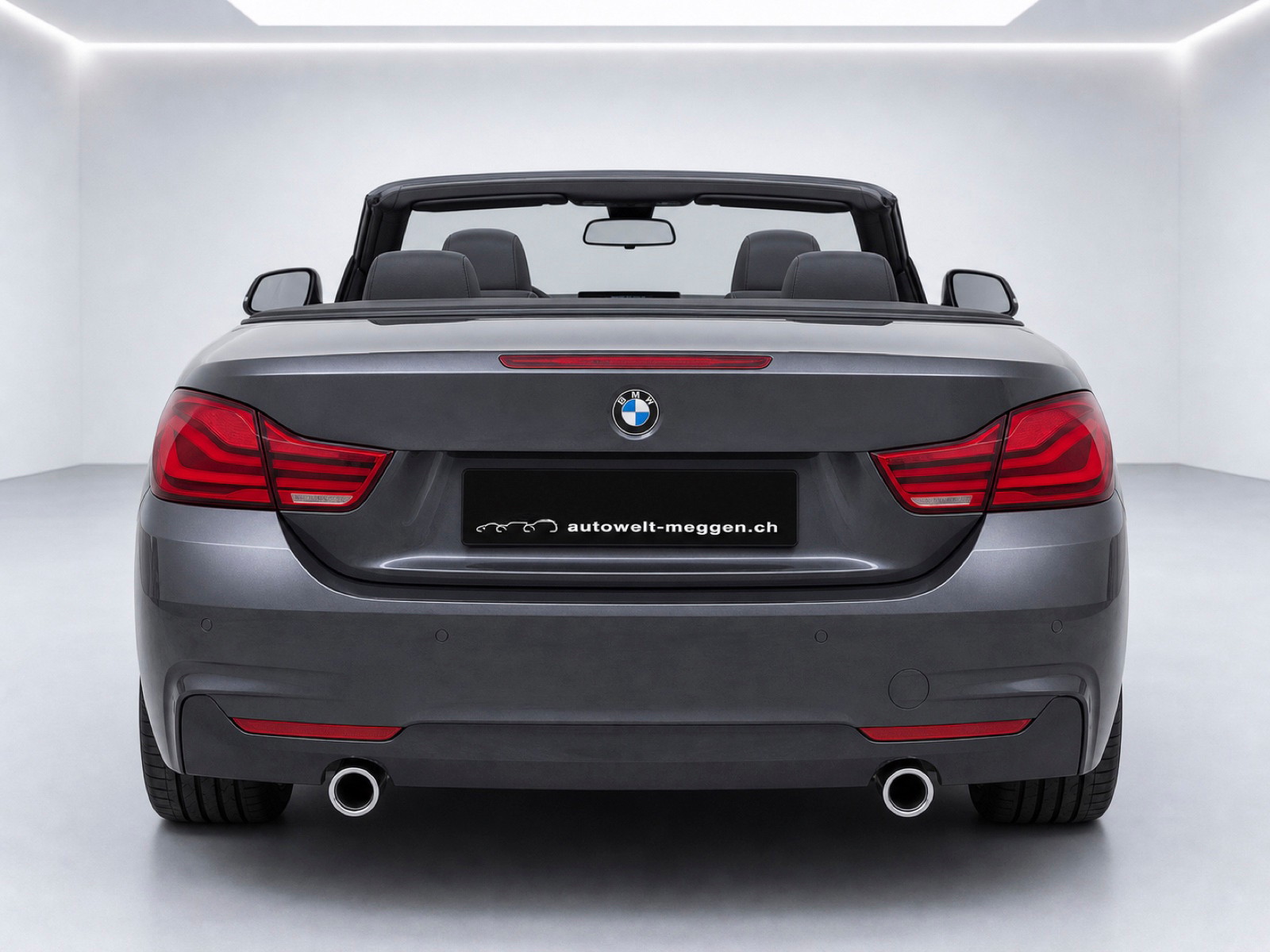 BMW 440i Cabriolet xDrive M Sport Individual Steptronic-image-7