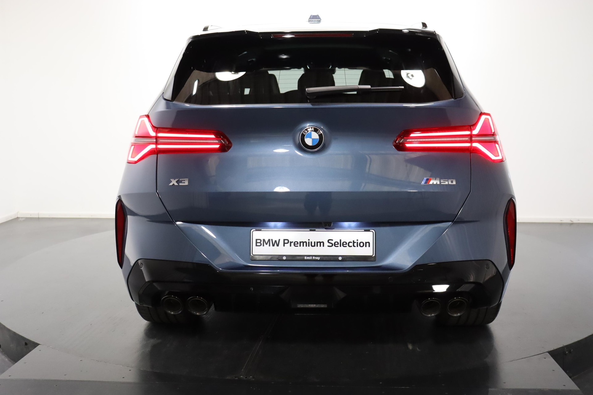 BMW X3 M50i-image-2
