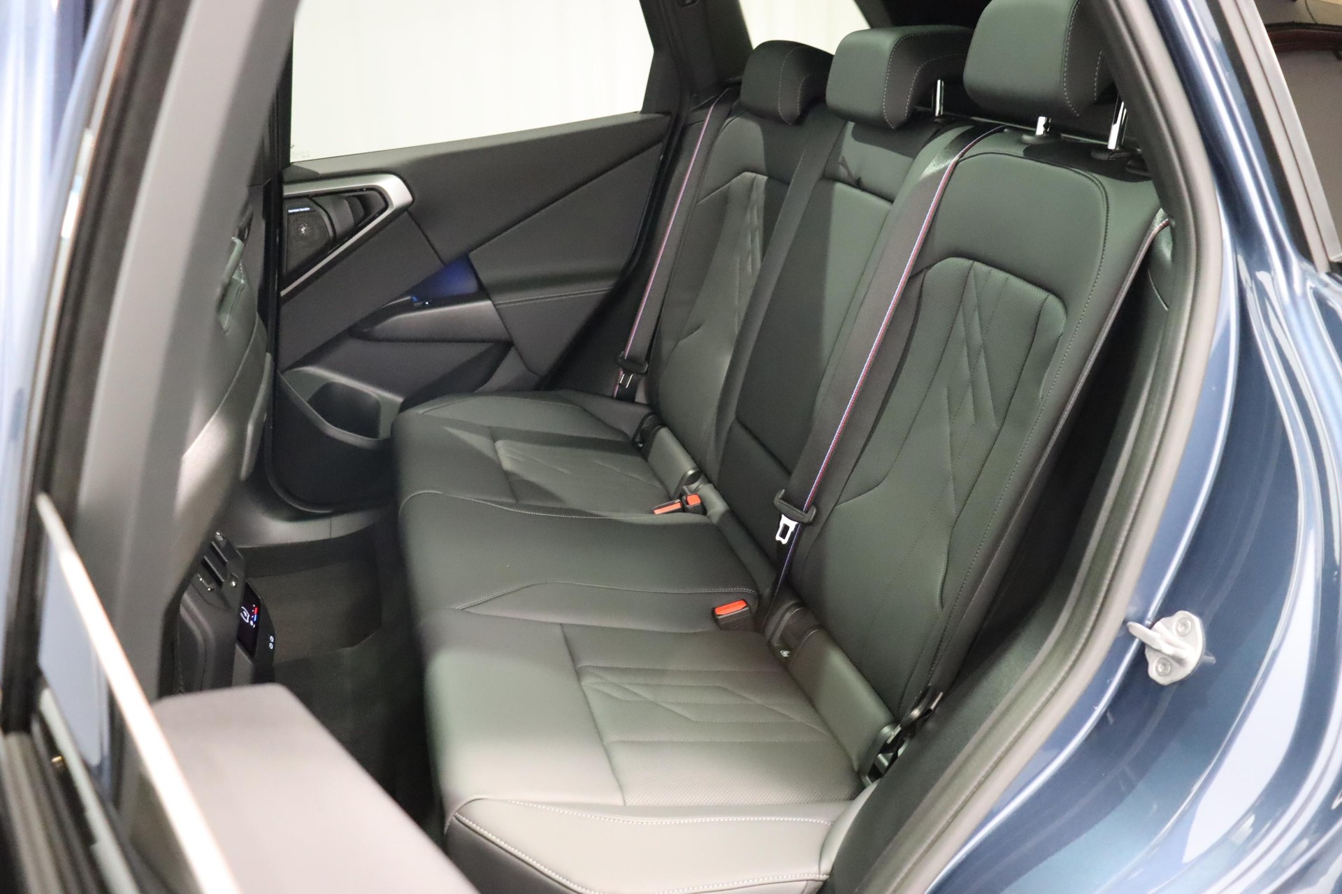 BMW X3 M50i-image-11