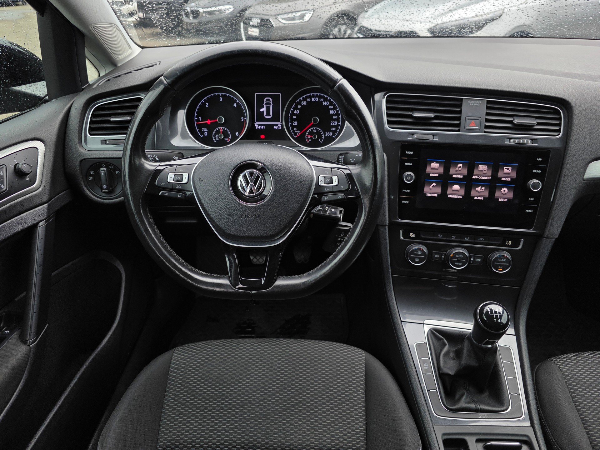 VW Golf 2.0 TDI Comfortline ** Frisch ab MFK**-image-11