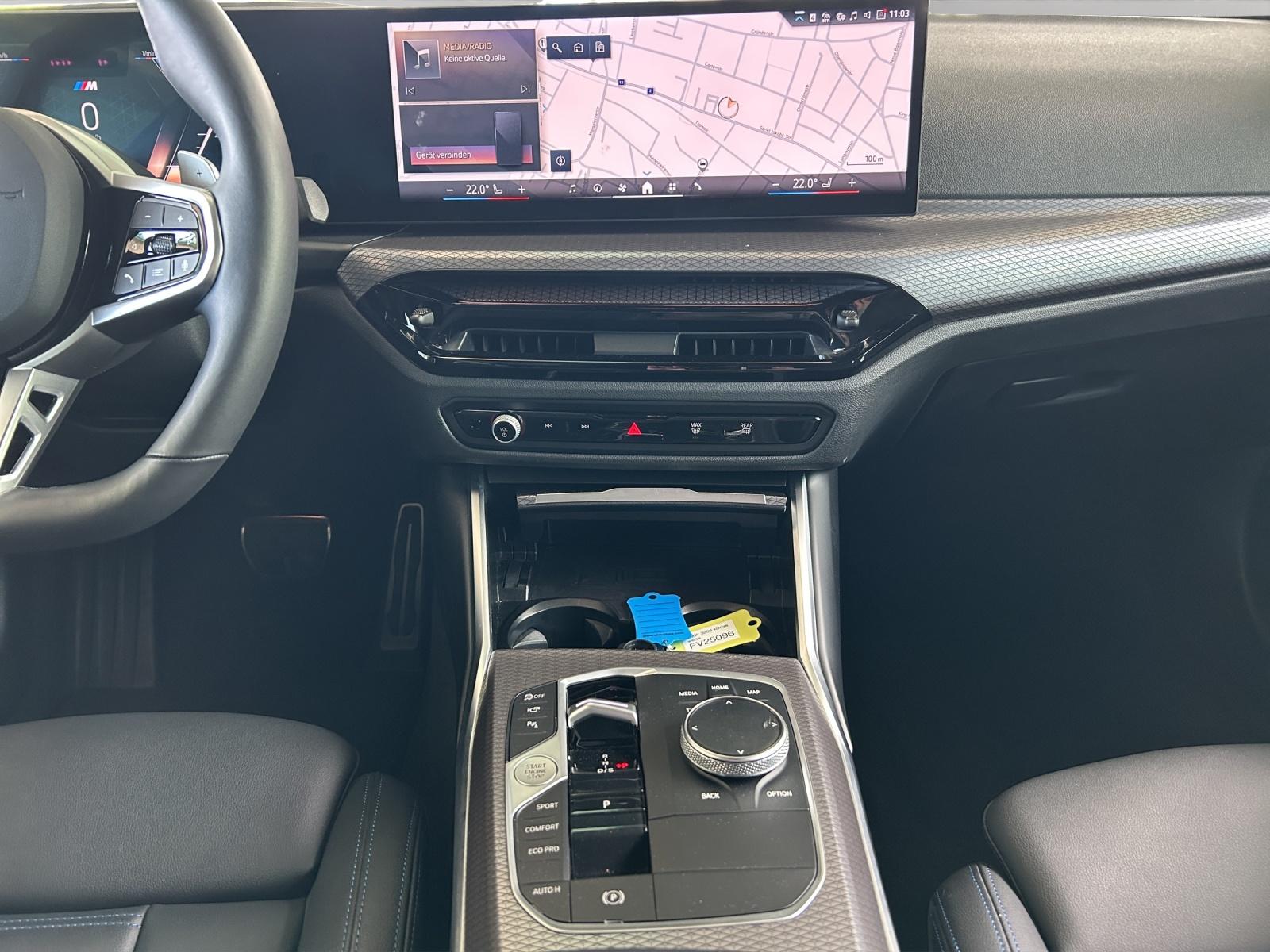 BMW 320d xDrive SAG Touring-image-7