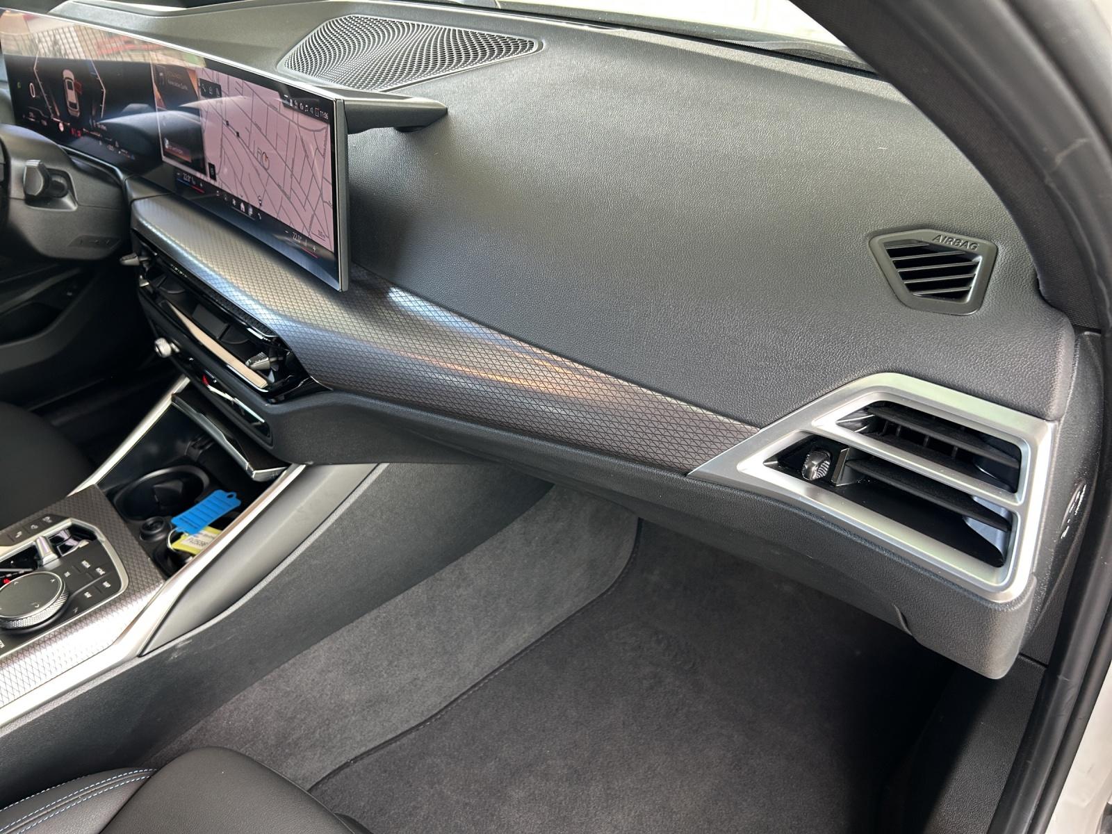 BMW 320d xDrive SAG Touring-image-23
