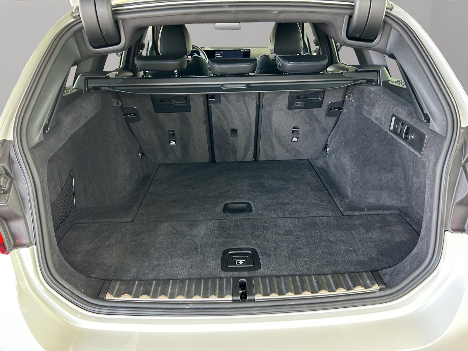 BMW 320d xDrive SAG Touring-image-27
