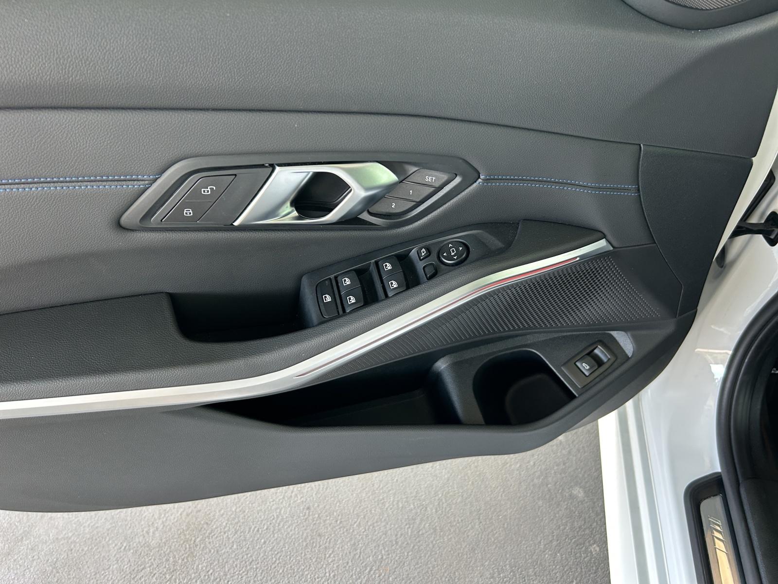 BMW 320d xDrive SAG Touring-image-15