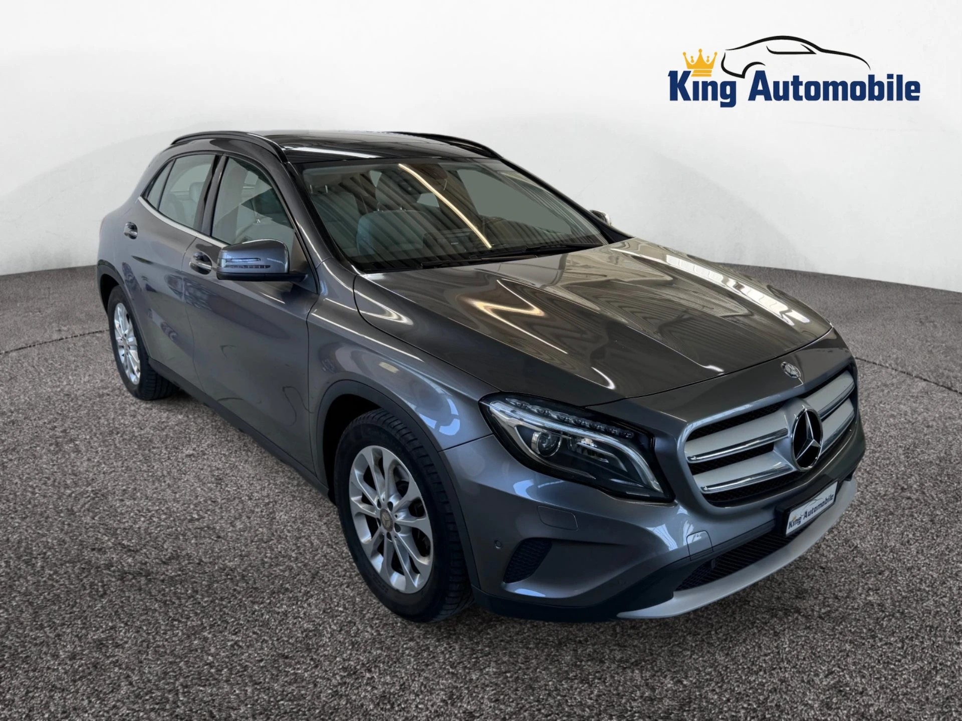 MERCEDES-BENZ GLA 250 4Matic 7G-DCT | Frisch MFK | Pano Dach | Leder | Carplay