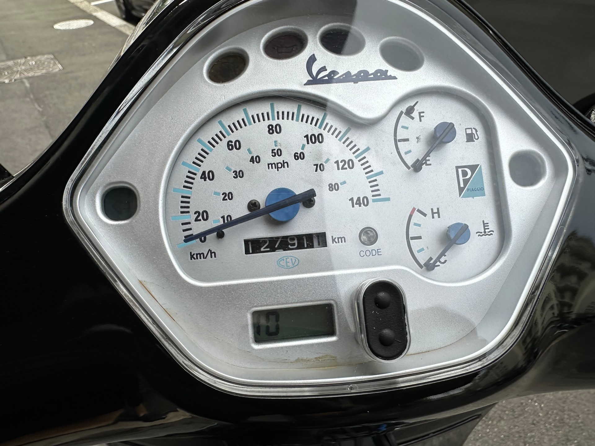 PIAGGIO Vespa 125 GT-image-5