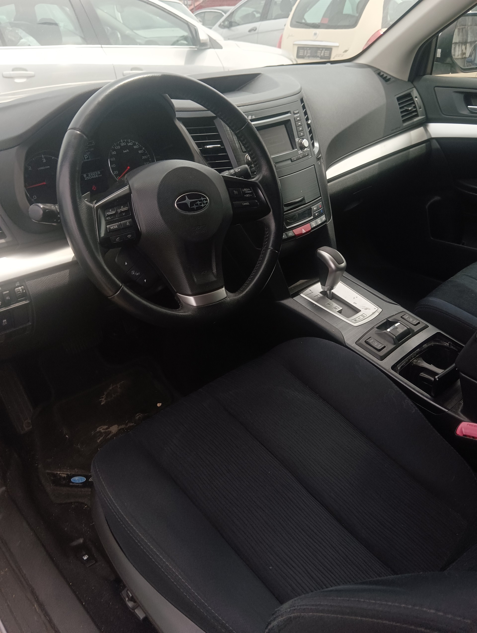 SUBARU Outback 2.0D Advantage AWD Lineartronic-image-4