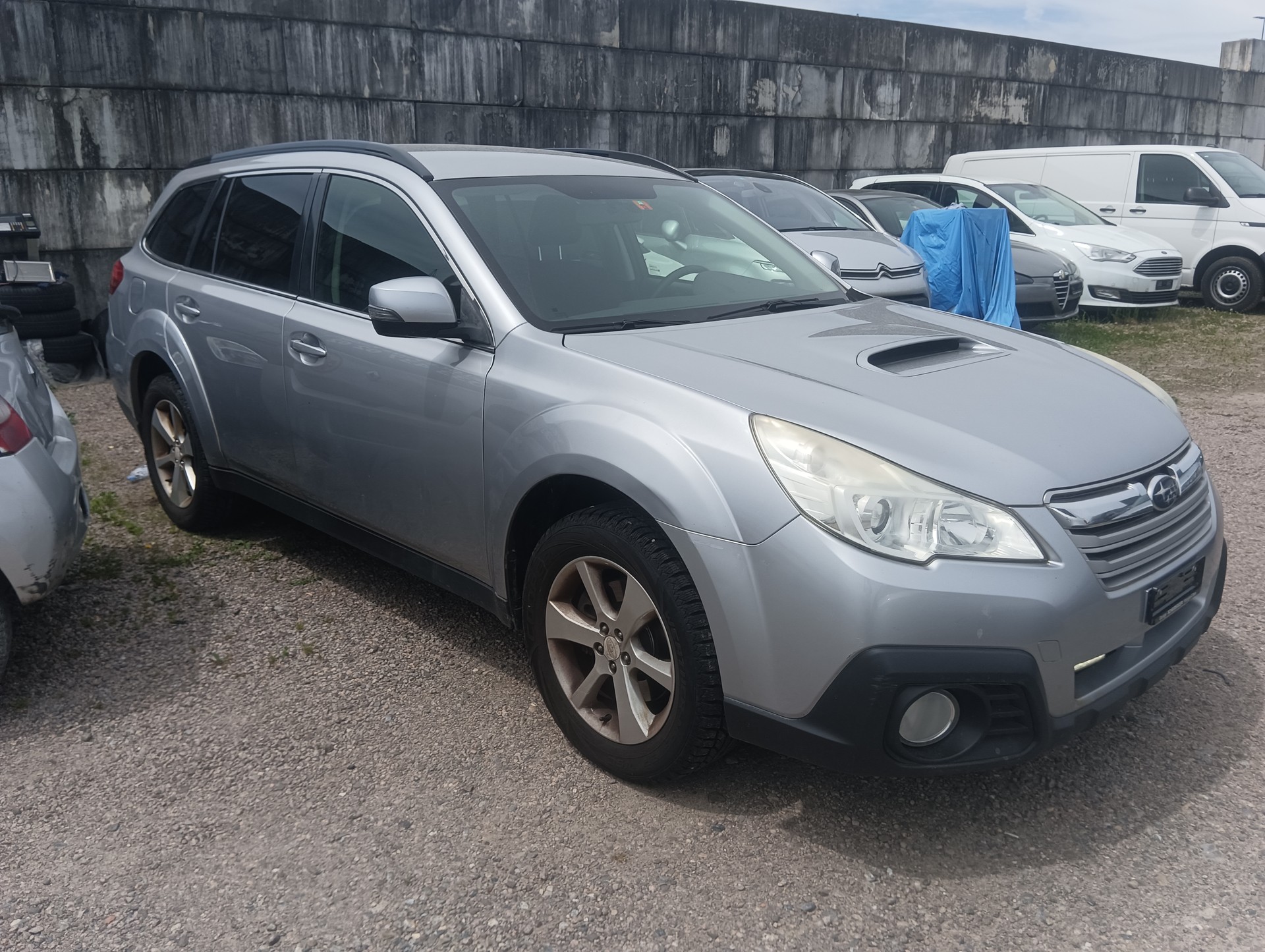 SUBARU Outback 2.0D Advantage AWD Lineartronic-image-3